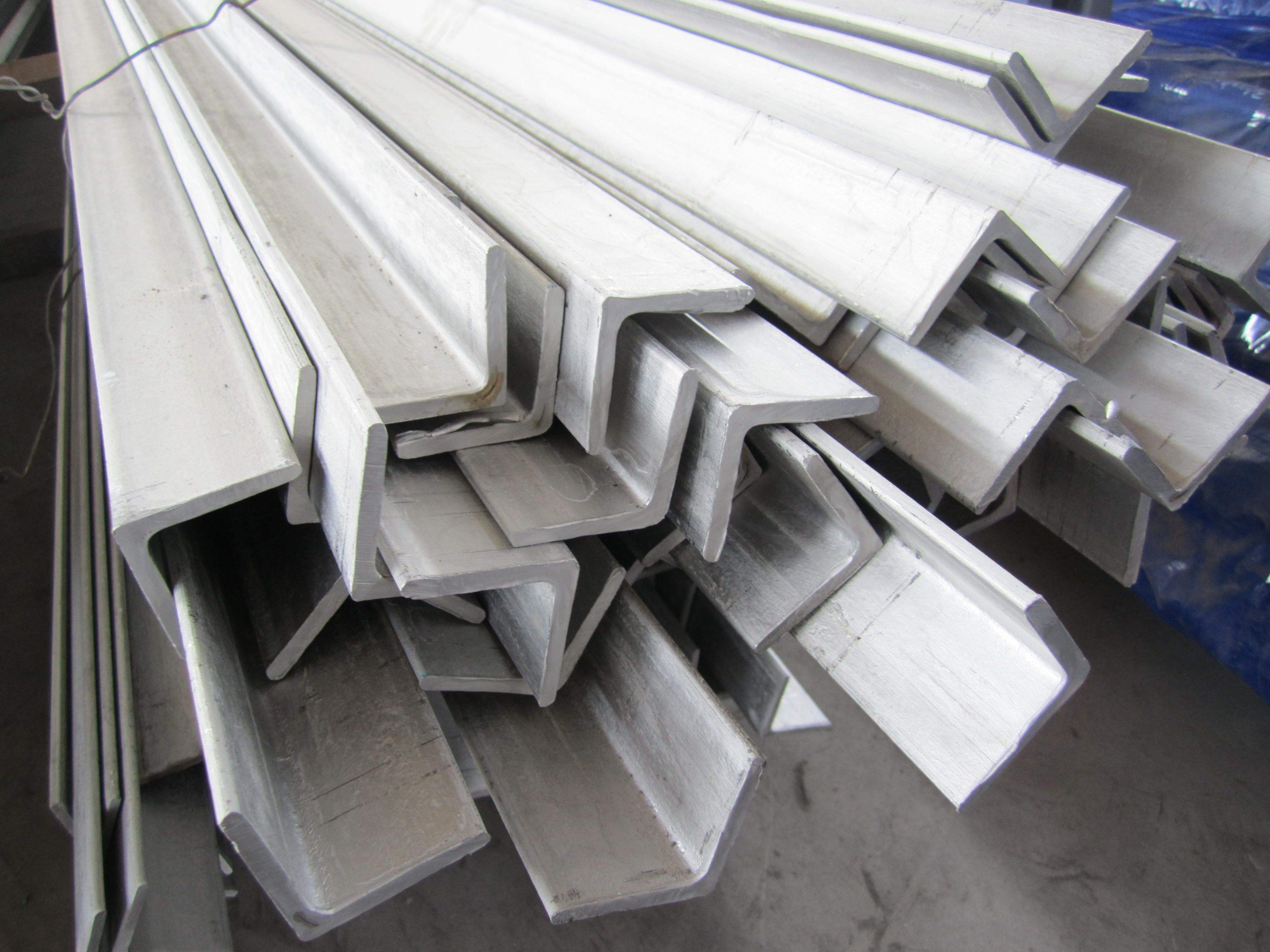 天津不锈钢角钢价格走高可能性仍然较大
