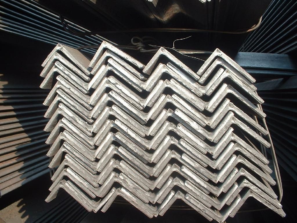 无锡不锈钢材料市场股票上涨不少304不锈钢角钢抗疫生产两不误复工复产保增收